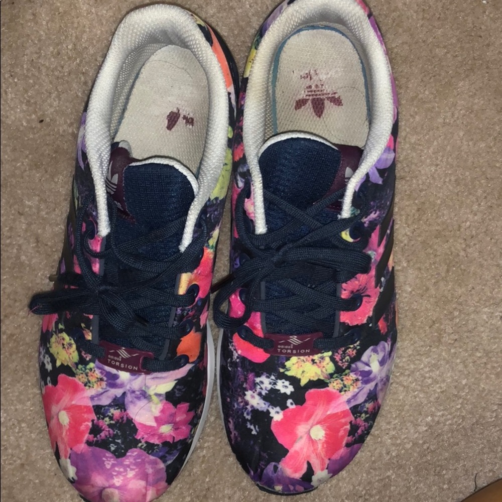 Adidas - Picture 3 of 3